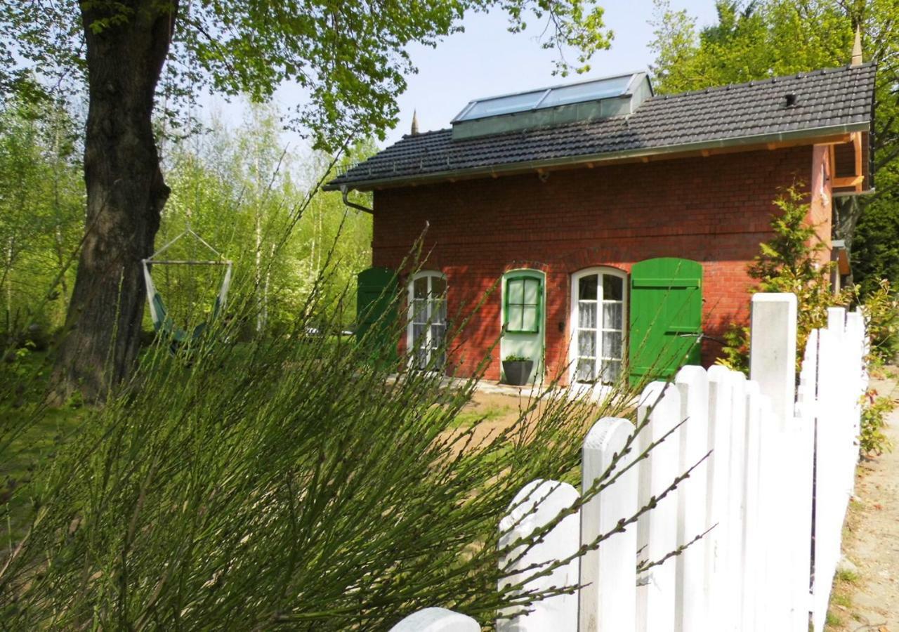 Bahnhof Droyssig - Ubernachten Im Denkmal Zewnętrze zdjęcie